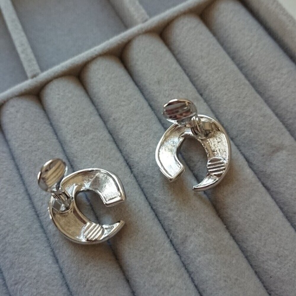 Monet chunky silver tone hoops clip on earrings - Picture 3 of 6